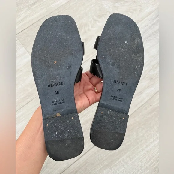Hermès Oran Black Sandals Sz 39 - Picture 3 of 6